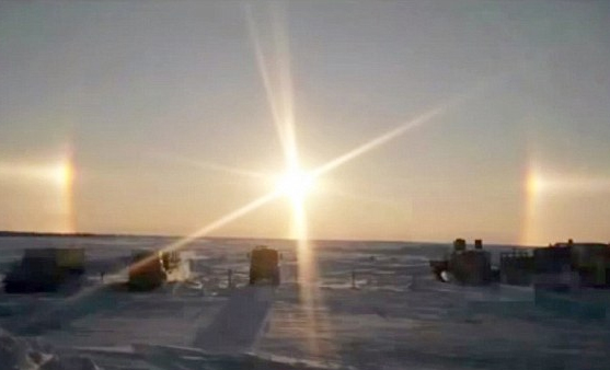 Sửng sốt cảnh 3 mặt trời mọc cùng lúc ở Nga - 2