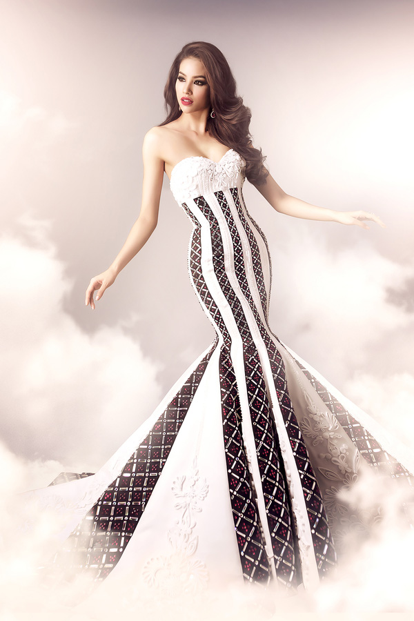 Ngẩn ngơ ngắm trang phục dạ hội tuyệt đẹp của Phạm Hương tại Hoa hậu Hoàn vũ 2015 - Ảnh 4.