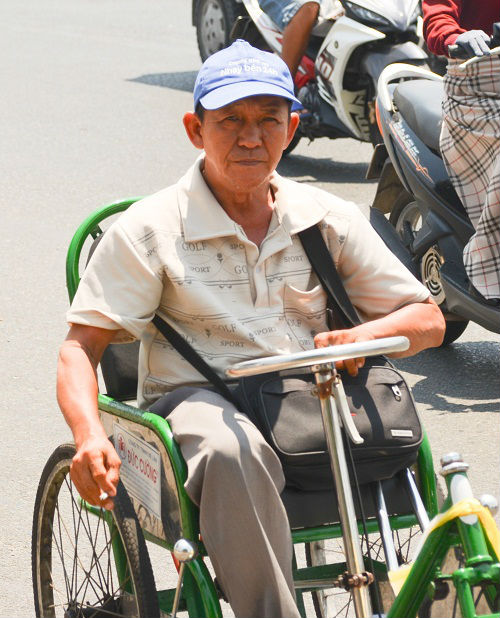 Người Sài Gòn mệt mỏi trong đợt nắng nóng kỷ lục - 4
