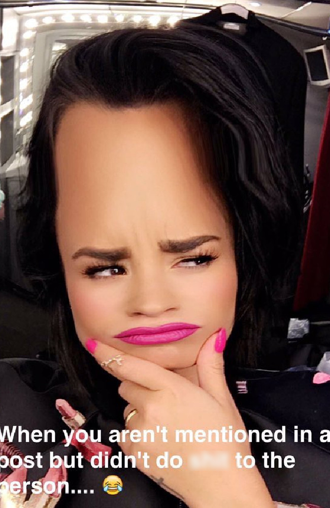 Bị Nicki Minaj cho ăn bơ, Demi Lovato cay cú khơi mào chiến tranh? - Ảnh 4.