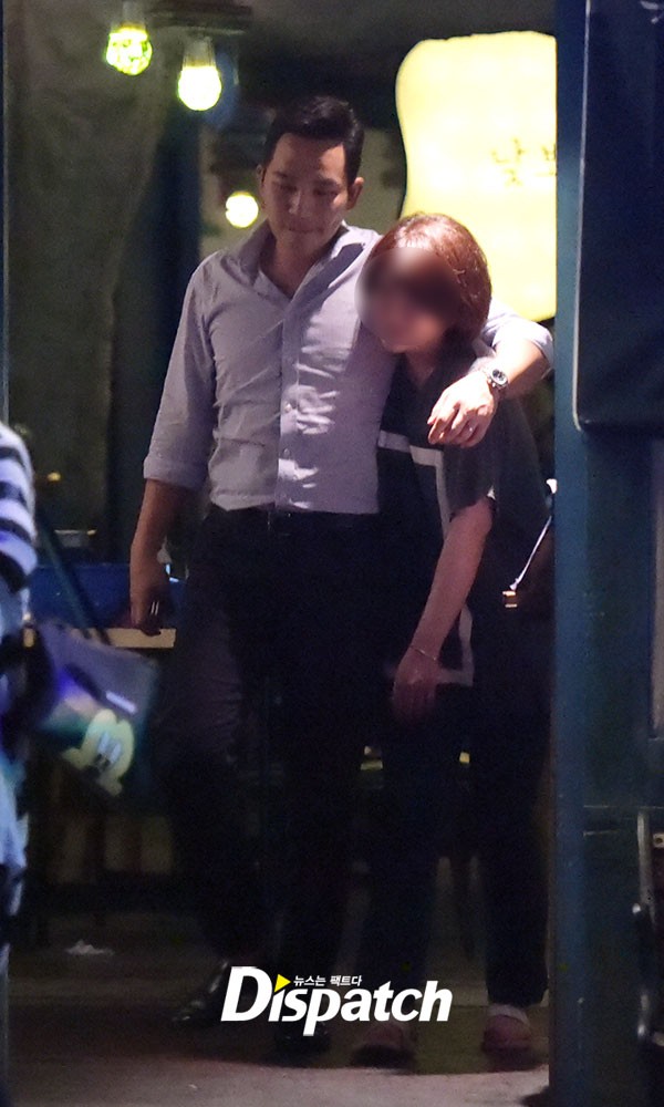 Dispatch tung ảnh Jessica Jung hạnh phúc hẹn hò bạn trai đại gia trong đêm - Ảnh 3.