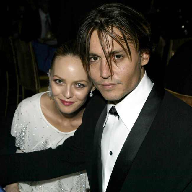 Bị phản bội sau 14 năm không danh phận, đây là cách khiến cả thế giới nể trọng bạn gái cũ Johnny Depp - Ảnh 6.