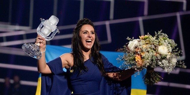 Ca sĩ Ukraine Jamala gây nhiều tranh cãi khi giành chiến thắng tại Eurovision 2016.
