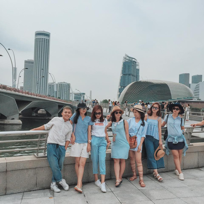 Xu hướng mới của bạn trẻ Việt Nam: Đi du lịch nhóm, mặc đồ cùng tông rồi diễn như tạp chí! - Ảnh 6.