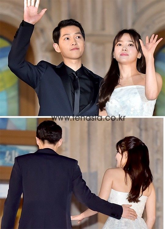 Khoảnh khắc Song Joong Ki âm thầm nắm tay Hye Kyo gây chú ý