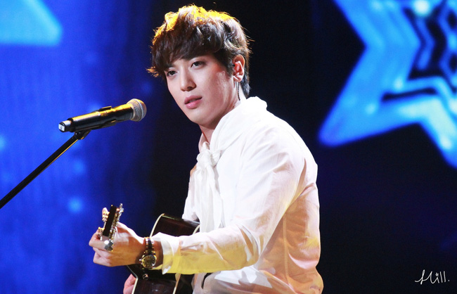 Jung Yong Hwa (CNBLUE) bị cảnh sát điều tra về tội thao túng cổ phiếu - Ảnh 1.