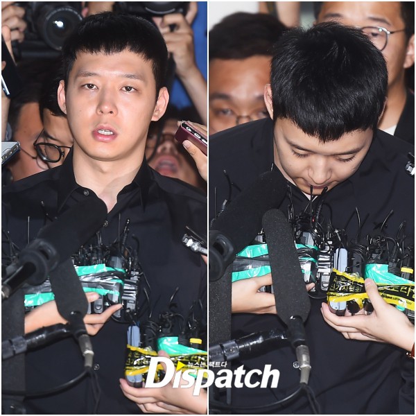 Yoochun (JYJ) tới đồn cảnh sát tiếp nhận điều tra, cúi đầu xin lỗi người hâm mộ - Ảnh 1.