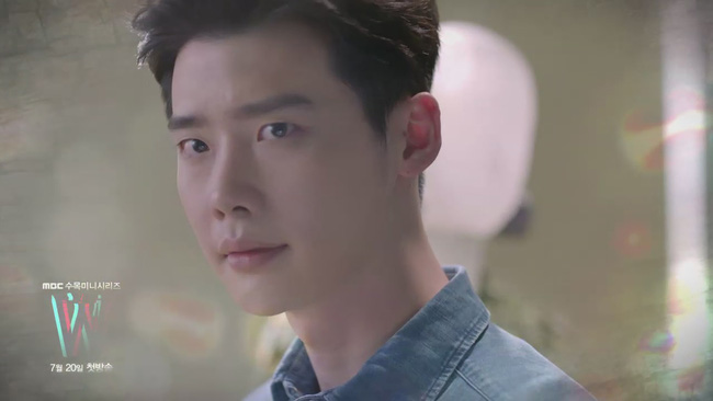 “W – Two Worlds”: Diện sơ mi đen, Lee Jong Suk “cưỡng hôn” Han Hyo Joo cực nóng bỏng - Ảnh 11.