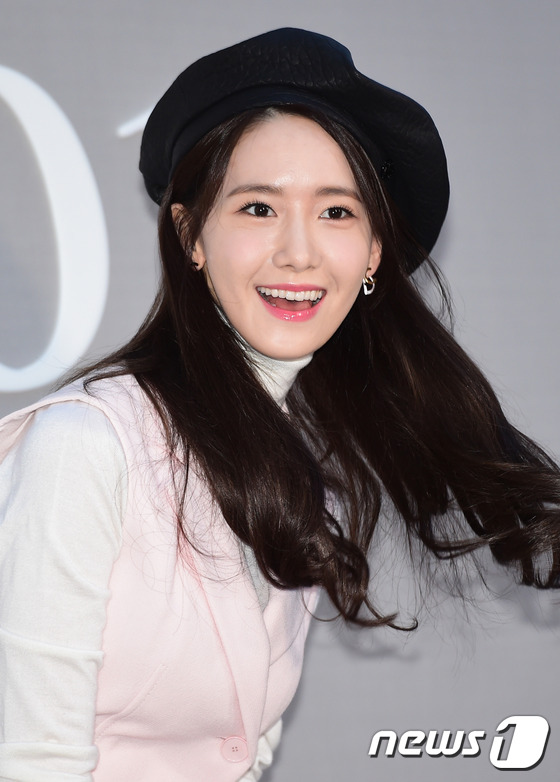 Yoona (SNSD) cùng các đàn chị khoe dáng nuột nà, Eric và EXO đọ vẻ điển trai tại sự kiện - Ảnh 5.