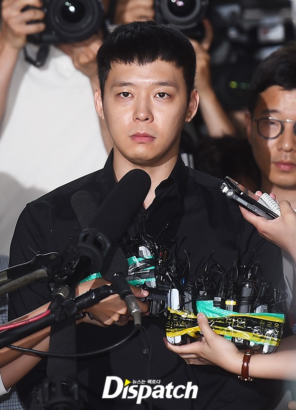 Kết quả phiên thẩm vấn Park Yoochun (JYJ) sau 8 tiếng, cảnh sát lên tiếng về việc Lee khởi kiện - Ảnh 2.