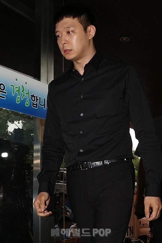 Cảnh sát cáo buộc Park Yoochun vì tội gạ gẫm mại dâm, công nhận cô Lee có hành vi tống tiền - Ảnh 2.