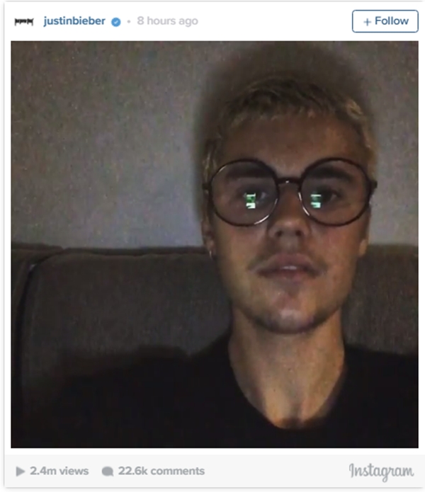 Justin Bieber đăng tải một đoạn video ngắn trên Instagram, quay cận mặt với câu nói: "Less hate, more love" (Hận thù ít đi, yêu thương nhiều hơn)