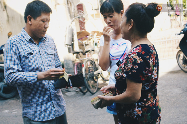 Khuất trong ngõ nhỏ, quán miến lươn này vẫn tiêu thụ hết cả 2 tạ lươn/ngày, đông khách suốt hơn 10 năm - Ảnh 7.