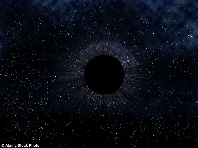 Hố đen vũ trụ có thể là lối đi tắt đến thế giới khác - Ảnh 2.