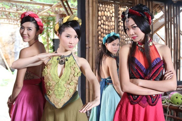3 bộ phim cổ trang Việt khiến dân tình bàn tán xôn xao về áo váy phục trang - Ảnh 8.