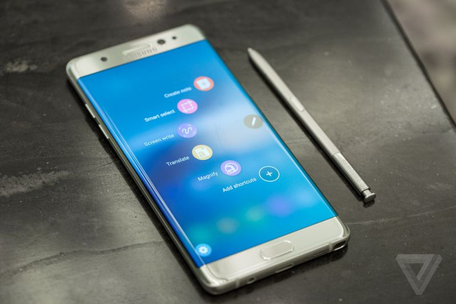 Samsung ra mắt Galaxy Note7: mở khóa bằng mắt, rơi 1,5 mét không lo vỡ kính - Ảnh 6.