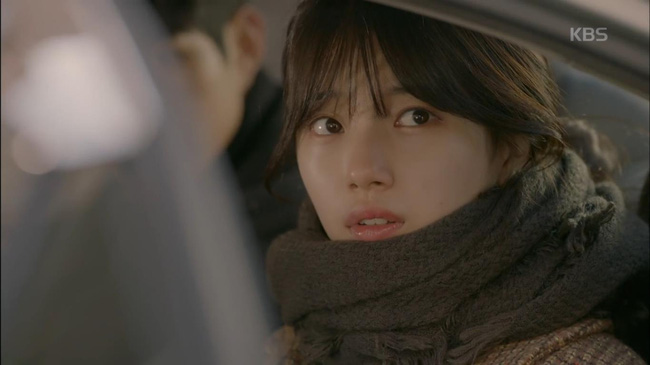 Uncontrollably Fond: Im Joo Hwan bỏ trốn khỏi lễ đính hôn chạy tới tìm Suzy - Ảnh 16.