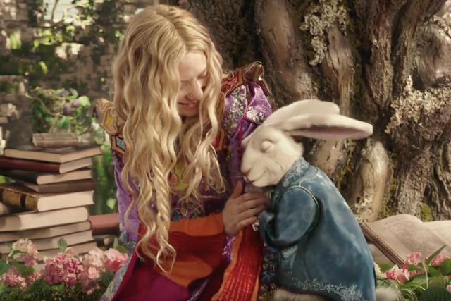 Alice Through The Looking Glass - Trốn chạy thực tại và bước vào cõi mơ - Ảnh 7.