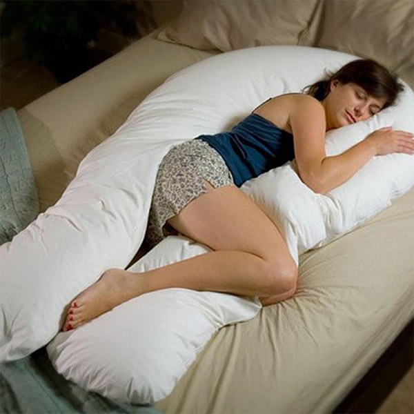 Giấc ngủ của bạn sẽ bị ảnh hưởng nếu đặt 9 món đồ này ở đầu giường