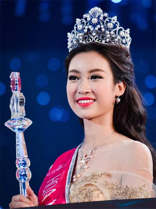 Đỗ Mỹ Linh trải lòng sau một tháng trên cương vị Hoa hậu Việt Nam - 1