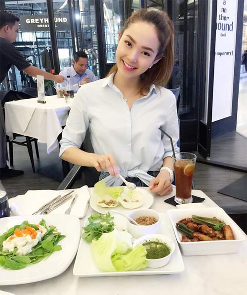 Đỗ Mỹ Linh trải lòng sau một tháng trên cương vị Hoa hậu Việt Nam - 11
