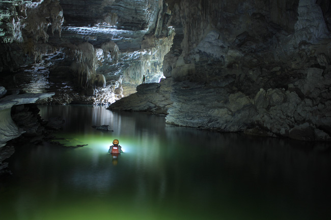 Không chỉ Sơn Đoòng, Quảng Bình còn có một hang động khác hoang sơ và đẹp đến ngạt thở! - Ảnh 3.
