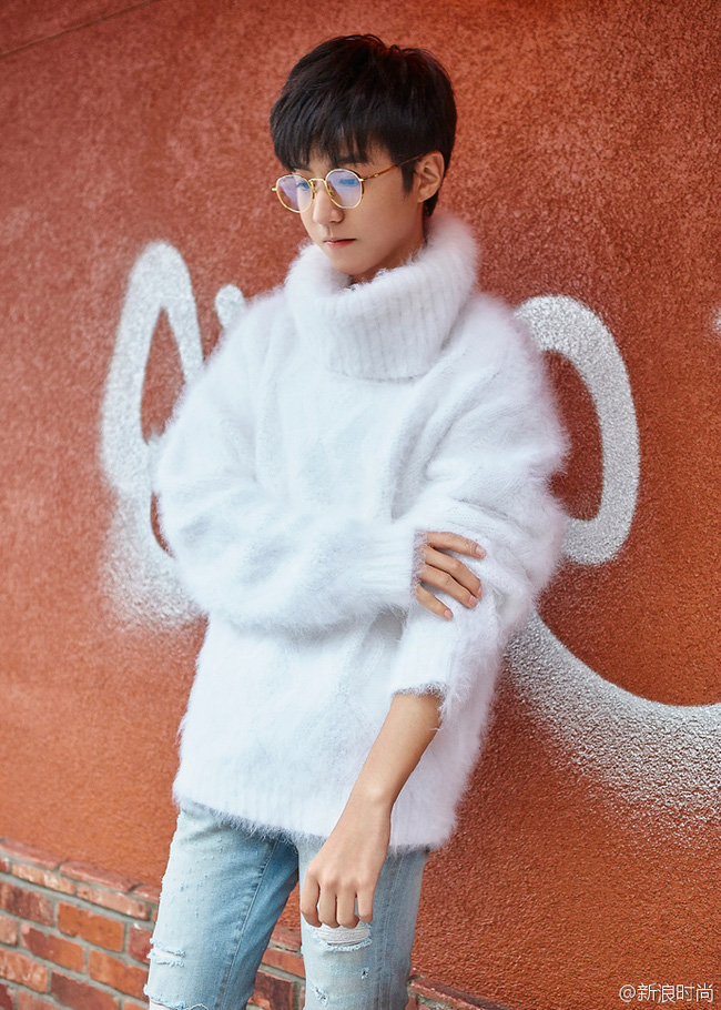 Hết gây bất ngờ với hình ảnh trưởng thành, Vương Tuấn Khải (TFBoys) lại khiến fan xao xuyến với bộ ảnh lãng mạn - Ảnh 10.