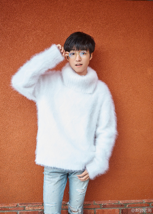 Hết gây bất ngờ với hình ảnh trưởng thành, Vương Tuấn Khải (TFBoys) lại khiến fan xao xuyến với bộ ảnh lãng mạn - Ảnh 11.