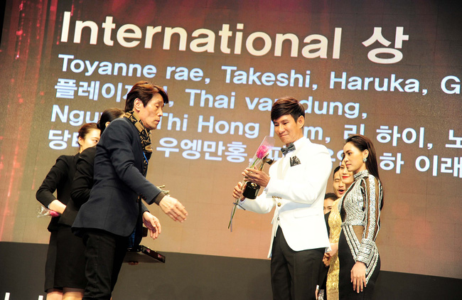 Midu xinh đẹp, nhận giải Diễn viên Châu Á xuất sắc tại Hàn Quốc - Ảnh 6.