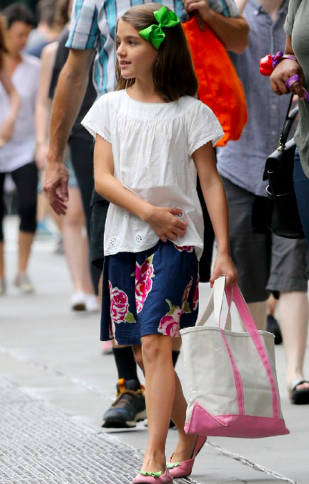 Suri Cruise - Thiên thần nhí một thời ngày càng luộm thuộm và mất vẻ đáng yêu - Ảnh 34.