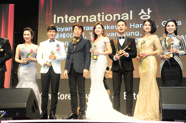 Midu xinh đẹp, nhận giải Diễn viên Châu Á xuất sắc tại Hàn Quốc - Ảnh 10.