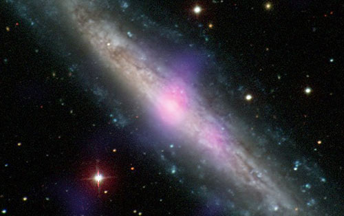 Phát hiện hai siêu lỗ đen cạnh Trái đất - 1
