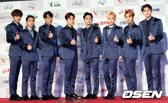 Thảm đỏ Seoul Music Awards: Phạm Băng Băng Hàn Quốc mặc sến vẫn đủ lấn át loạt mỹ nhân Kpop - Ảnh 7.
