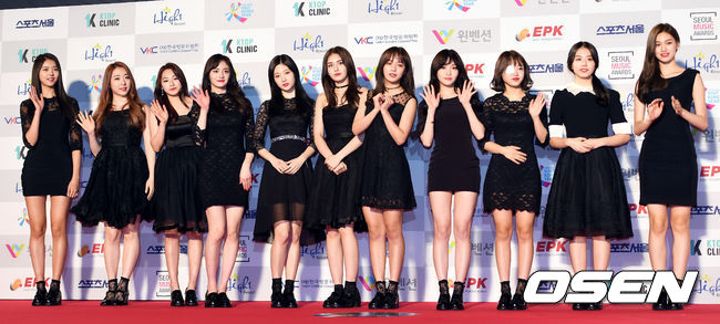 Thảm đỏ Seoul Music Awards: Phạm Băng Băng Hàn Quốc mặc sến vẫn đủ lấn át loạt mỹ nhân Kpop - Ảnh 17.