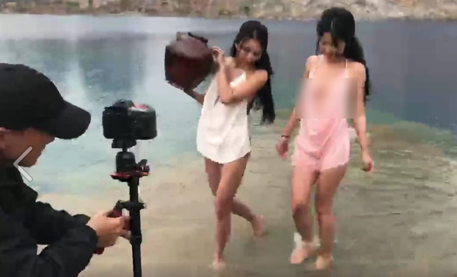 Hai cô gái chụp ảnh gợi cảm ở Tuyệt tình cốc Hải Phòng gây tranh cãi trên MXH - Ảnh 2.