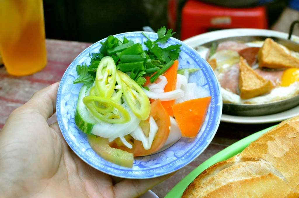 banh mi chao hoa ma gan 60 nam song cung sai gon