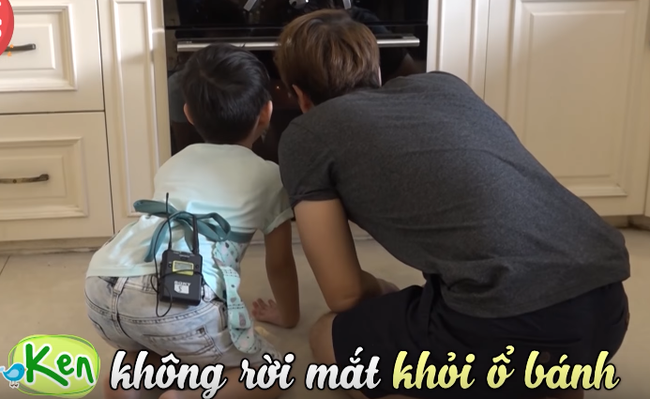 Mới 5 tuổi mà con trai Đăng Khôi đã ra dáng soái ca và làm bánh giỏi! - Ảnh 11.