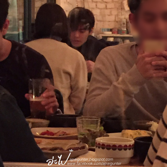 Fan quốc tế bắt gặp Kim Woo Bin và Shin Min Ah hẹn hò giản dị trong nhà hàng - Ảnh 2.
