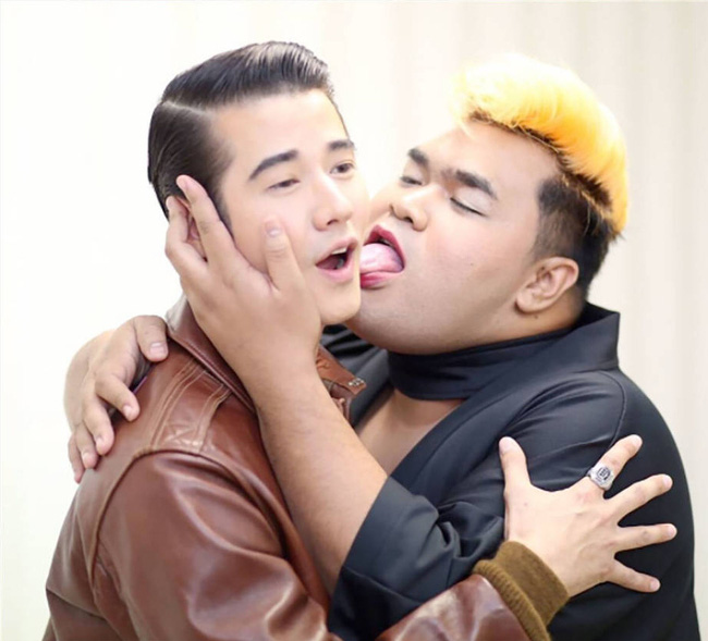 Mario Maurer, Push Puttichai và loạt trai đẹp nổi tiếng Thái Lan bị MC đồng tính cưỡng hôn? - Ảnh 3.