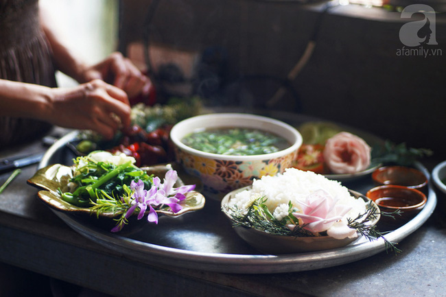 Ở Sài Gòn, có một nơi rất xinh để bạn tĩnh tâm trong không gian, đồ ăn thức uống ngập cỏ hoa - Ảnh 8.