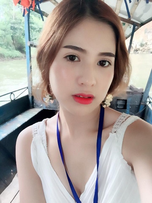 Nhan sắc xinh như hot girl của bà xã Việt Anh khiến ai cũng trầm trồ - 14