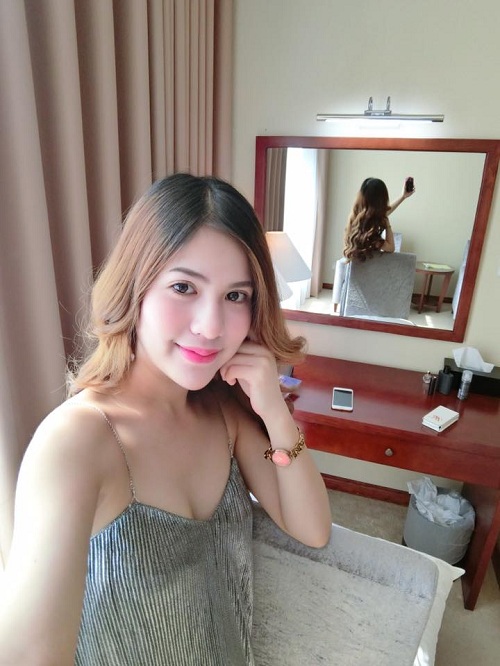 Nhan sắc xinh như hot girl của bà xã Việt Anh khiến ai cũng trầm trồ - 15