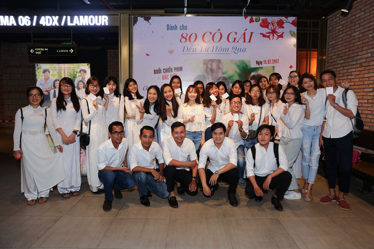 ao dai screening 2