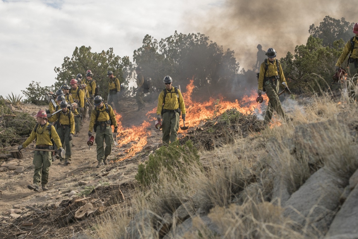 Granite Mountain Hotshots start the back burn at Yarnell Hills in Columbia Pictures' ONLY THE BRAVE.