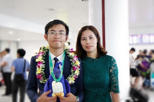 Nam sinh Hà Nội giành học bổng 6 tỷ đồng tại đại học Mỹ - 2