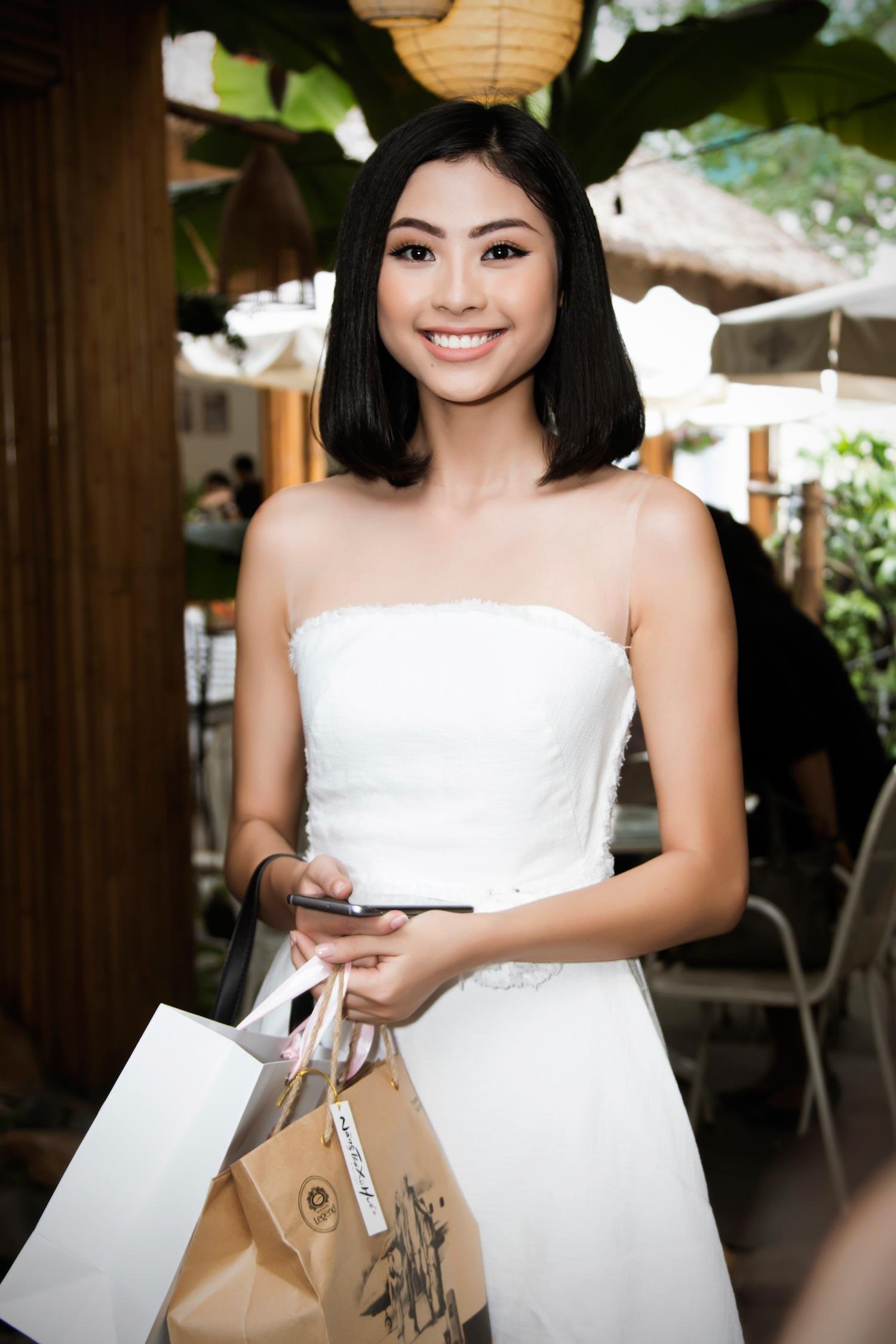 Dàn mỹ nữ của Hoa hậu Việt Nam khoe nhan sắc ngày hội ngộ - 4