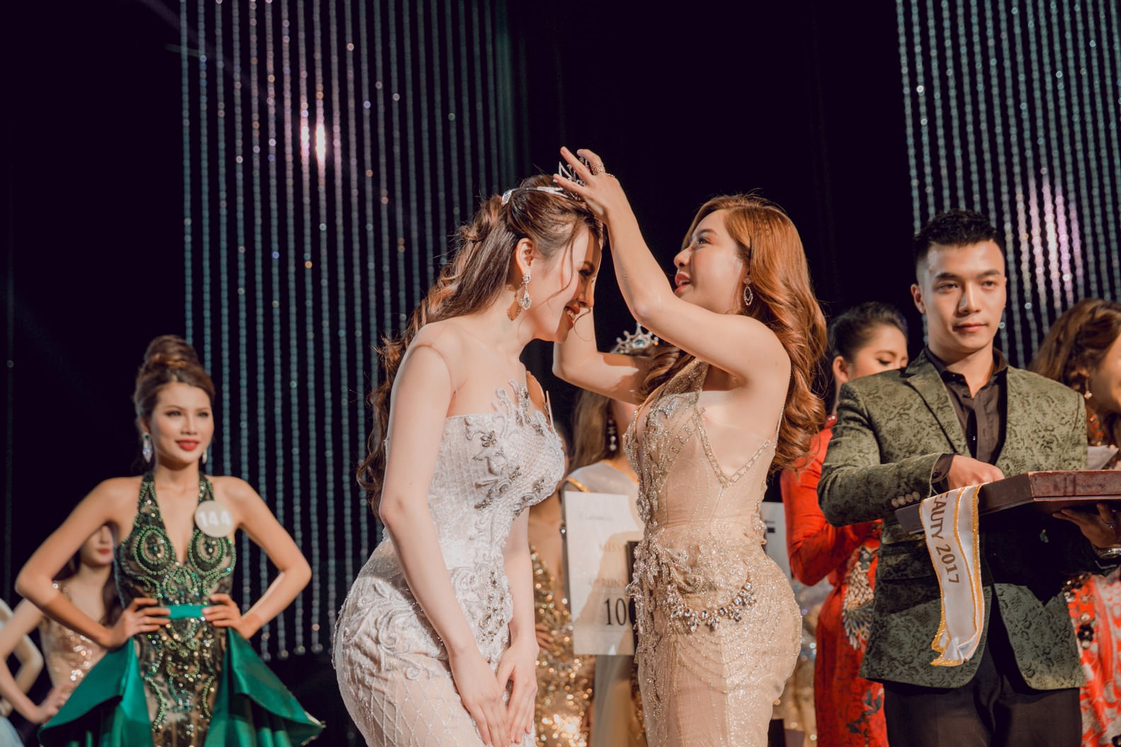 Trưởng BGK Mai Diệu Linh lên tiếng phản bác Phan Anh trước lùm xùm Top 5 cuộc thi Miss Perfect Global Beauty 2017 không xứng đáng