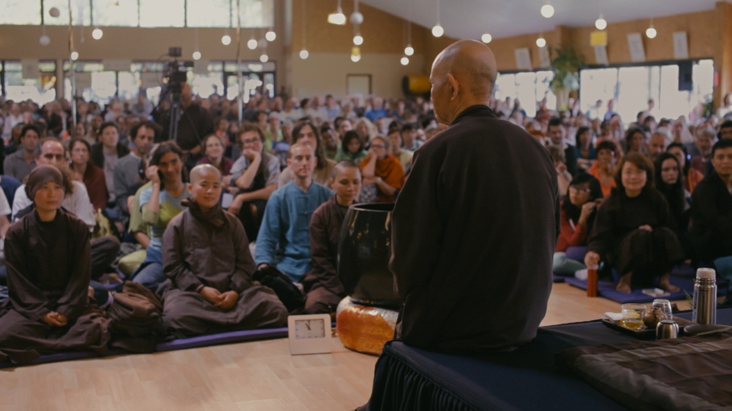 resized11_015 Thich Nhat Hanh giving dharma talk at Plum Village Monastery France_¬Speakit Productions Ltd