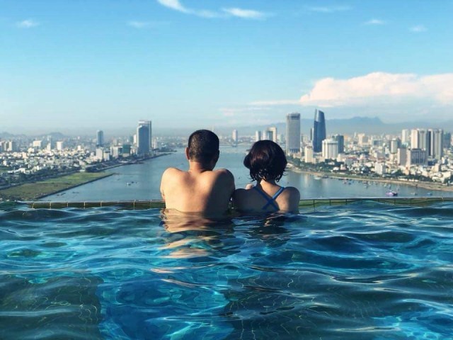 da nang 5 lifestyle Tự tin sống ảo ngàn like ở bể bơi vô cực dát vàng 24K view đẹp nhất Đà Nẵng