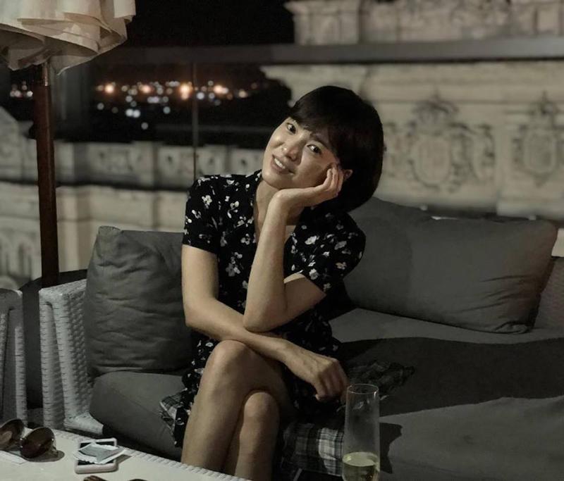 1 năm sau khi làm vợ Song Joong Ki, Song Hye Kyo đã thay đổi liên tục như thế này - 19